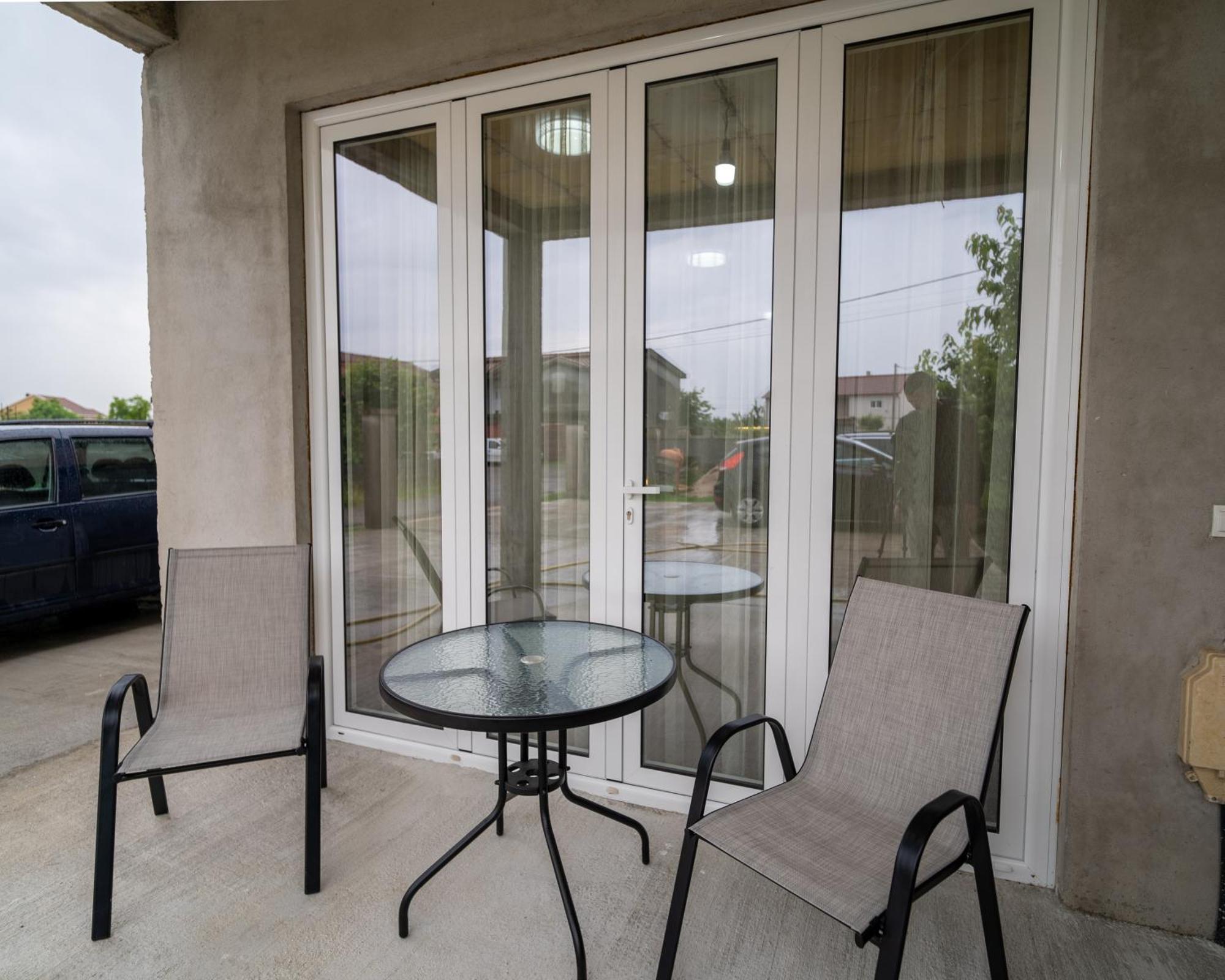Dane Airport Podgorica Apartment *
